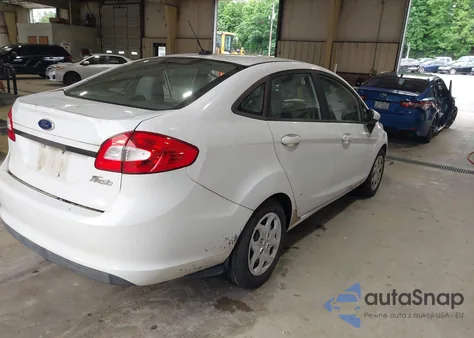 2011 Ford Fiesta S из США, поврежденный, VIN 3FADP4AJ8BM170415